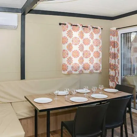 Κάμπινγκ - Ccaibdf Six-Fours-les-Plages