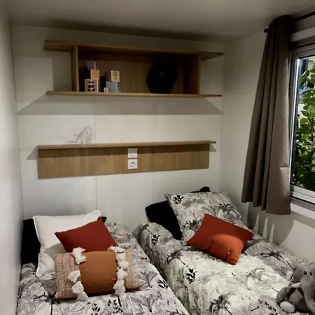 - Ccaibdf 营地 锡富尔勒普拉日