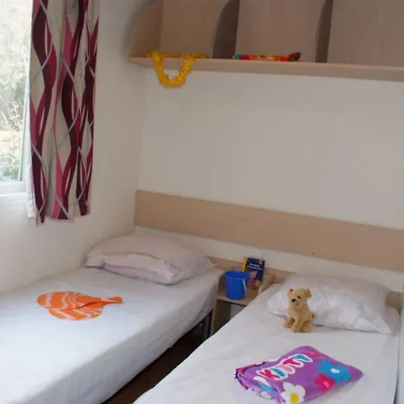 キャンプ場 - Ccaibdf シス・フール・レ・プラージュ