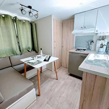 キャンプ場 - Ccaibdf シス・フール・レ・プラージュ